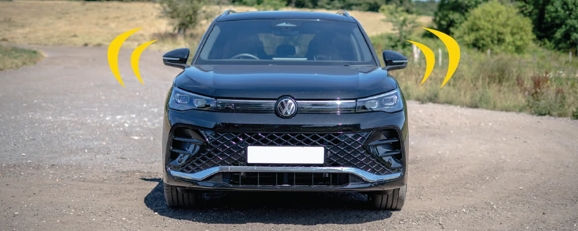 Volkswagen Tiguan front